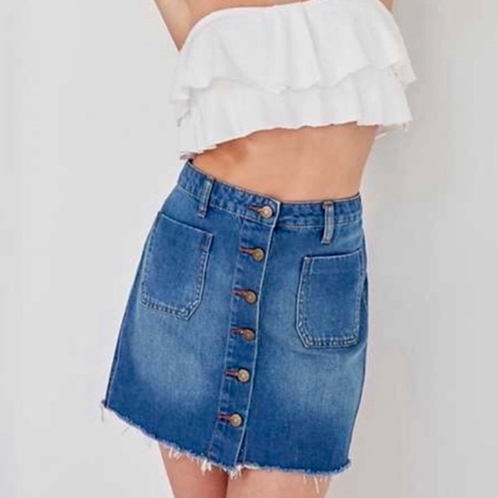 BDG Button Down Denim Mini Skirt Sz. Small - Picture 3 of 7